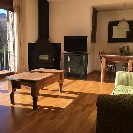 Llanars, En Vall De Camprodon Vistas Montana De Frente, Ascensor, Orientacion Sur, Chimenea, Wifi, Mollo Park, Vallter, Hipica, Golf * Llanars