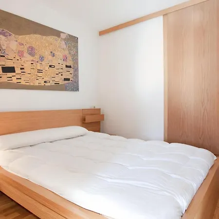 Apartment Mountain View Lodge: Retreat With Fireplace And Wi-fi *