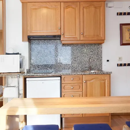Mountain View Lodge: Retreat With Fireplace And Wi-fi *